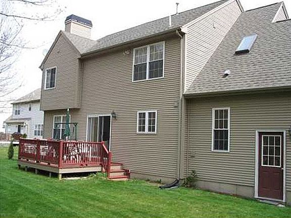 2nd image of 30 Evergreen Ct