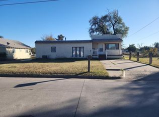 131 W Market St, Dodge City, KS 67801