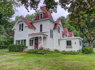 1220 Broadway St N, Stillwater, MN 55082