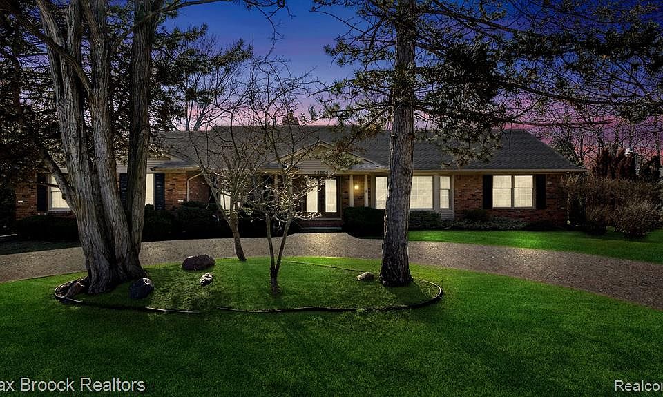33804 Yorkridge St, Farmington Hills, MI 48331 Zillow