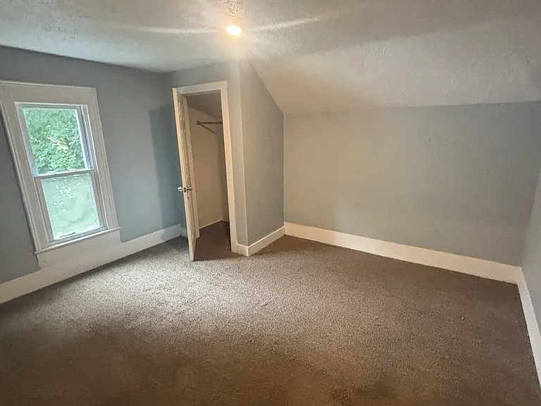 548 Vernon Odom Blvd — Photo 9