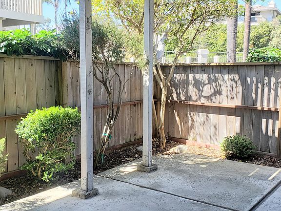 3rd image of 3984 Camino Lindo