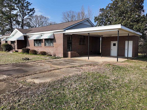 3rd image of 997 Percy Johnson Rd