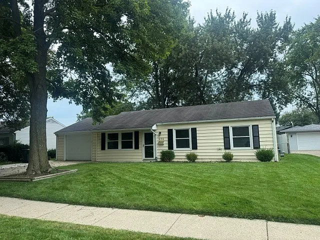 636 Greenfield Dr — Photo 1