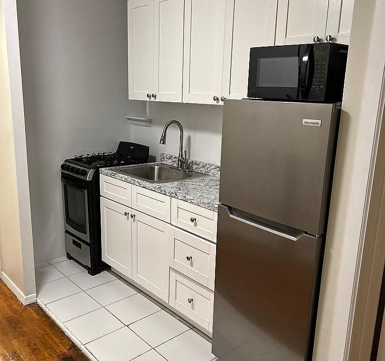 1st image of 346 E 49th St APT 2B