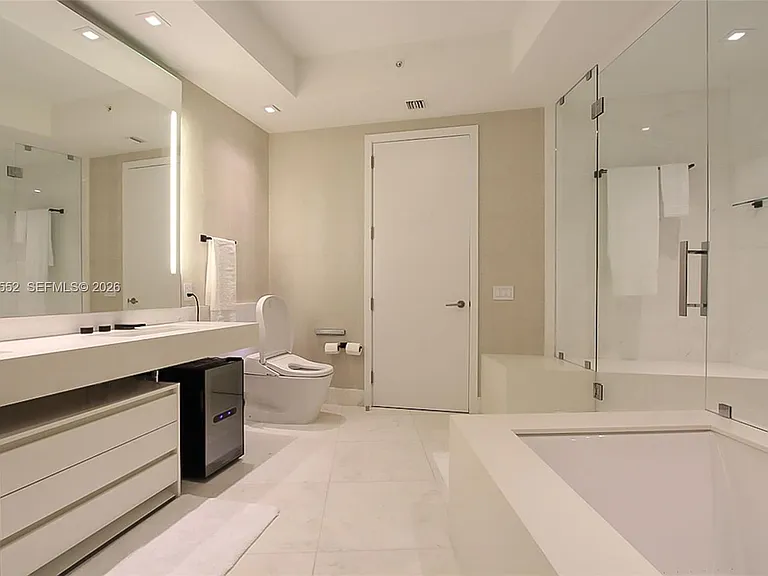 18555 Collins Ave #4605 — Photo 22