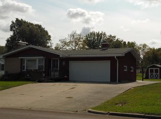 226 E Lockling St, Brookfield, MO 64628