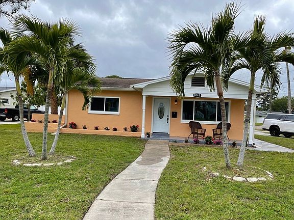 3rd image of 6062 Bayou Grande Blvd NE