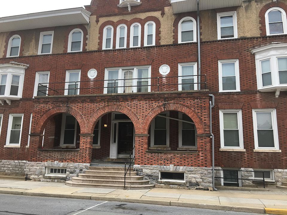 14 East Market Street