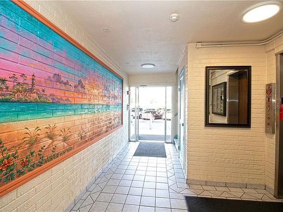 4th image of 2850 59th St S APT 203