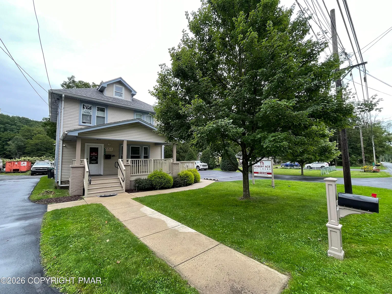 3 bed, 2.5 bath, 3036 sqft, $2,450 — Photo 4