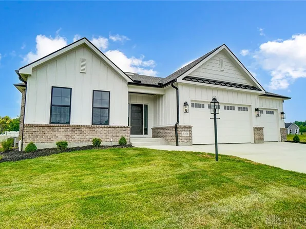 9276 Chaumont Ave, Centerville, OH 45458