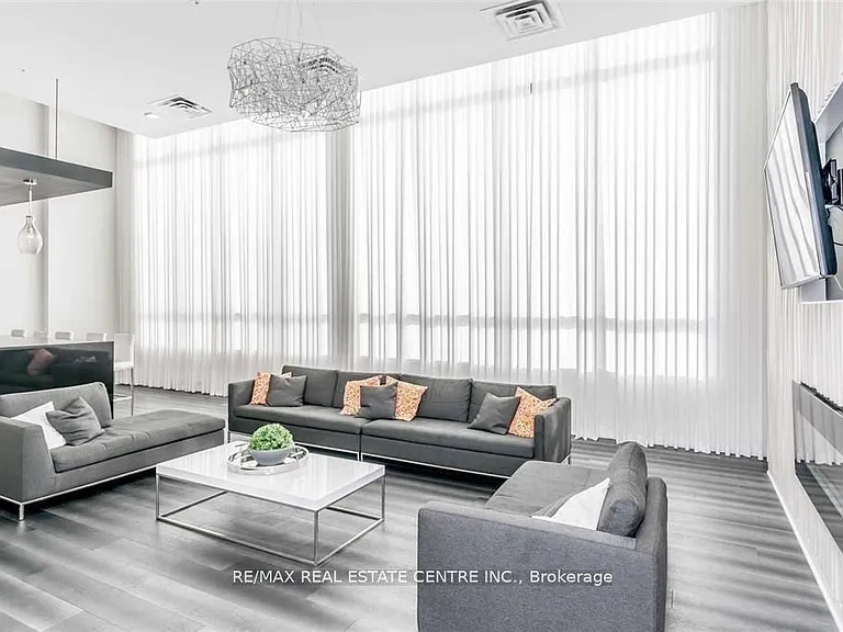 3170 Erin Mills Pkwy #231 — Photo 6