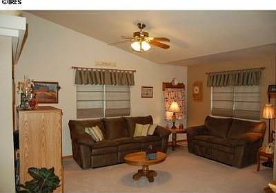 3rd image of 920 Cliffrose Way