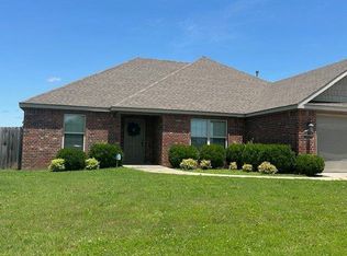 2090 Eagle Dr, Pea Ridge, AR 72751