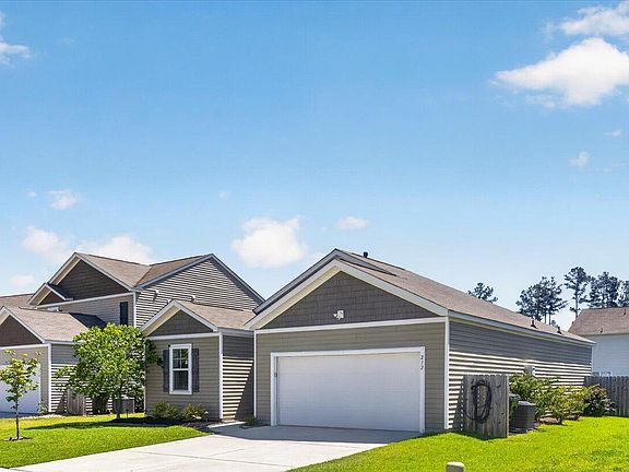 3rd image of 212 Rubles Ln