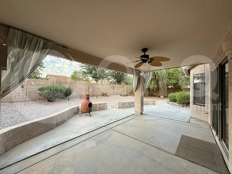 685 W Estrella Dr — Photo 7