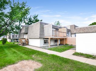 1101 W 104th St, Minneapolis, MN 55431