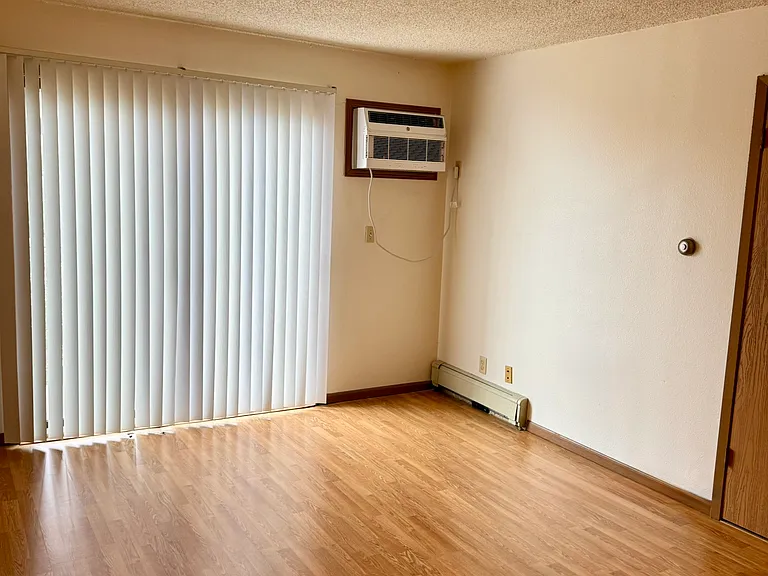 13 E Burlington St #115 — Photo 4