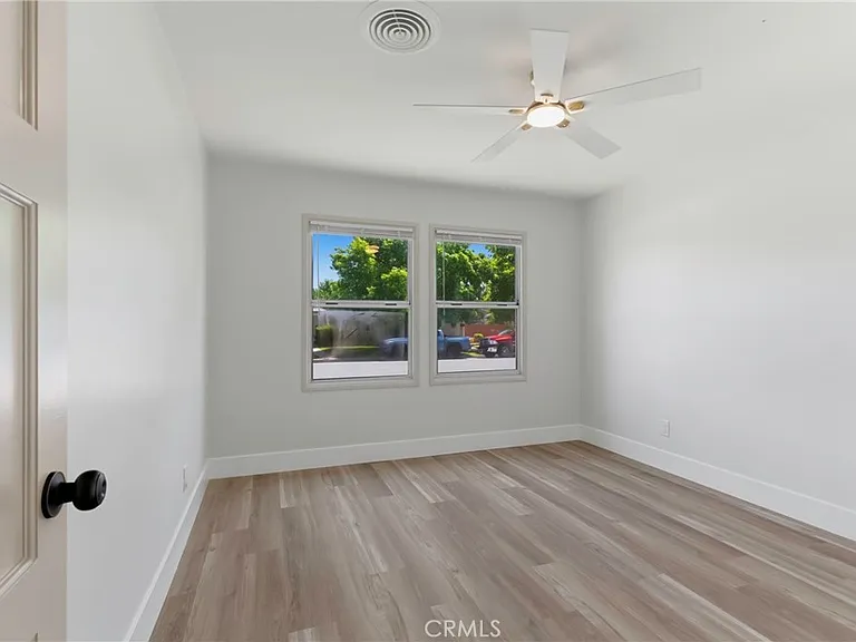 2715 Cedar St — Photo 26