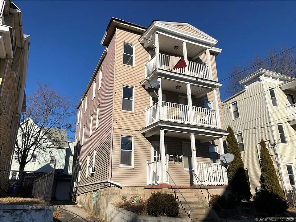 41 Putnam St