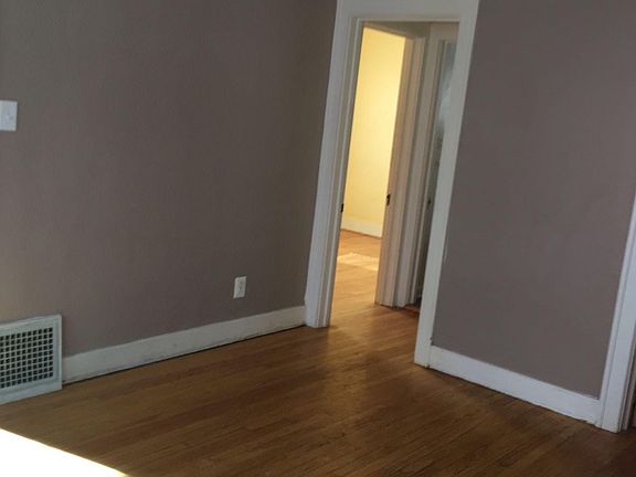 3rd image of 745 Owego Dr