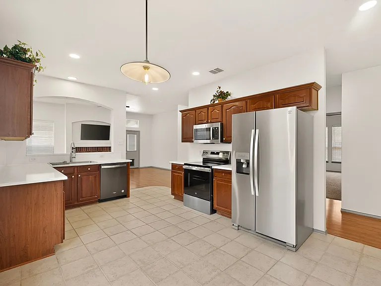 1409 Clear Creek Dr — Photo 6