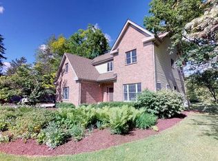 24952 W Nippersink Rd, Round Lake, IL 60073