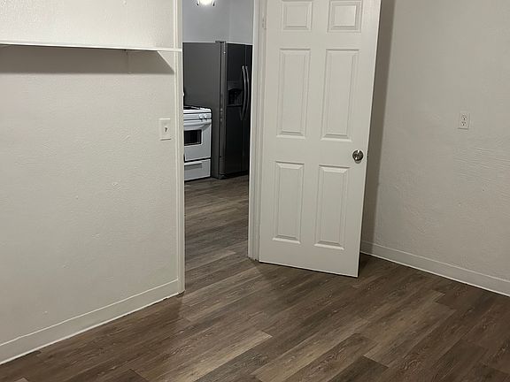 4th image of 610 E 5th St Unit 1