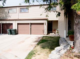 912 Raintree Cir, Gillette, WY 82716