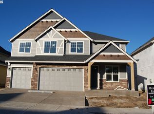 15629 SE Pioneer Dr, Clackamas, OR