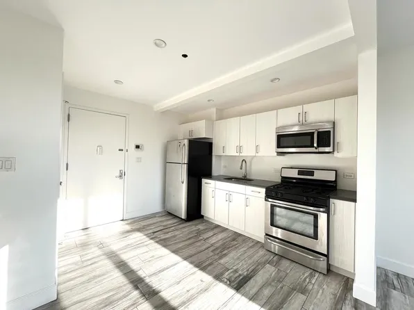 106 Remsen Avenue image 10 of 15