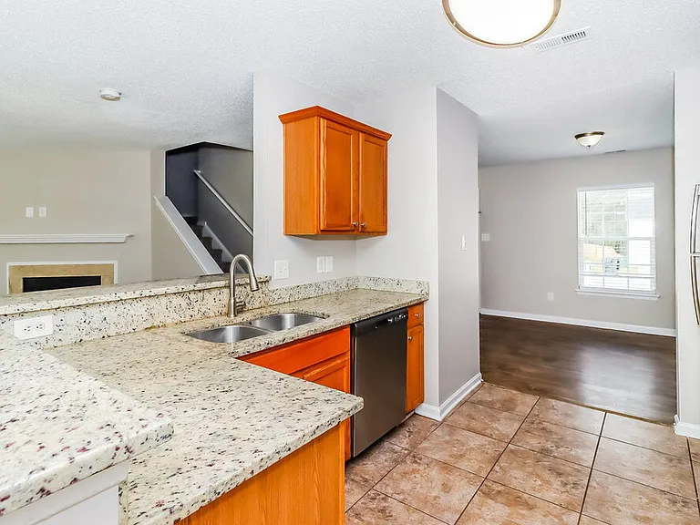 2203 Pimpernel Rd — Photo 9