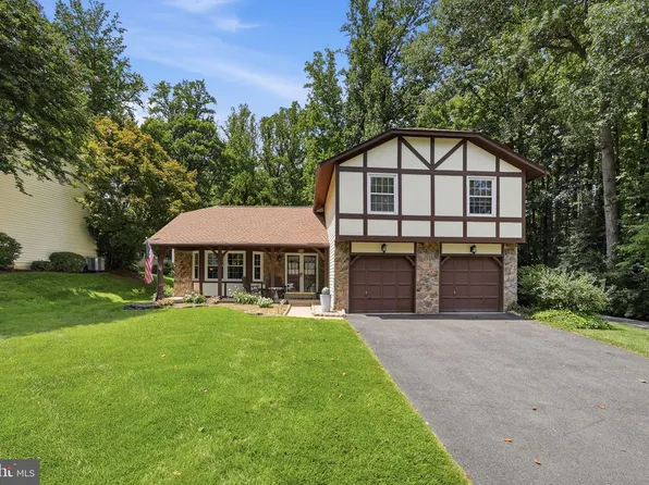 9711 Turnbuckle Dr, Burke, VA 22015