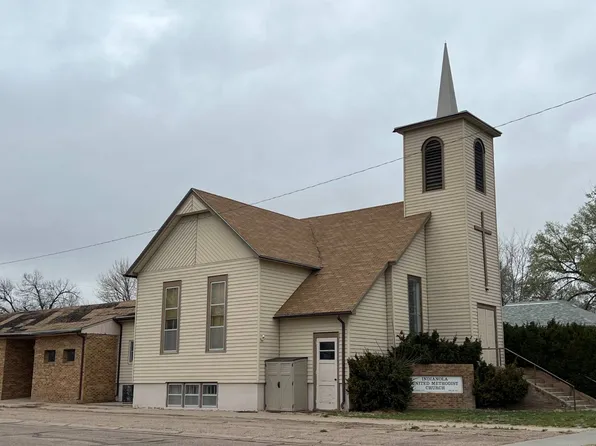 404 E 5th St, Indianola, NE 69034