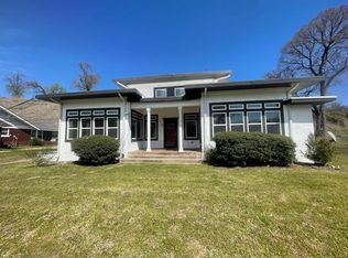 110 Oakland Ave, Helena, AR 72342