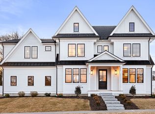 5 Hazel Ln, Needham Heights, MA 02494