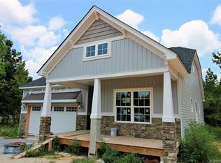 1348 Ole Cambridge Cir, Clover, SC 29710