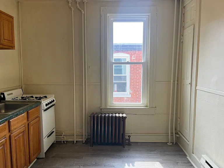 50-52 S. Franklin St. — Photo 3