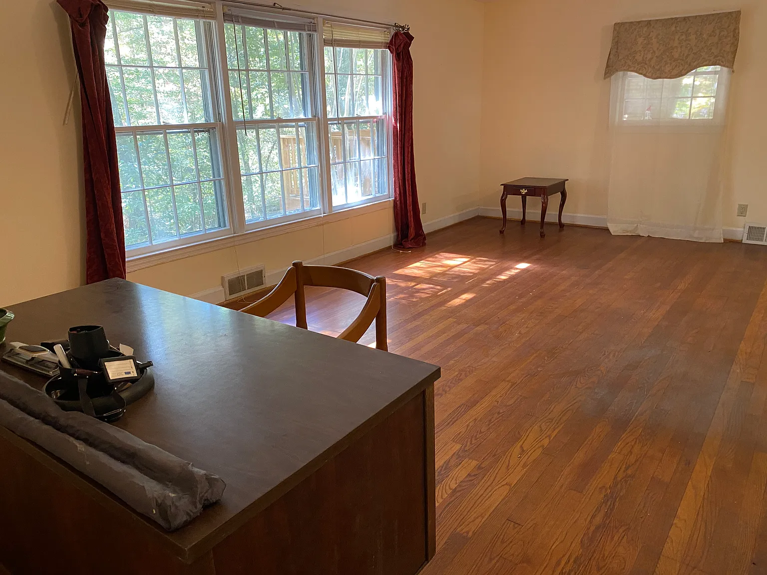 3722 Crosland Rd — Photo 4