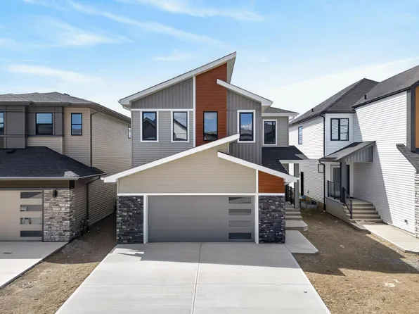 7089 Kiviaq Cres, Edmonton, AB T6W 5N7