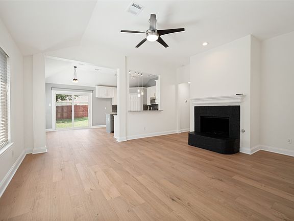 5th image of 9224 Chesapeake Ln