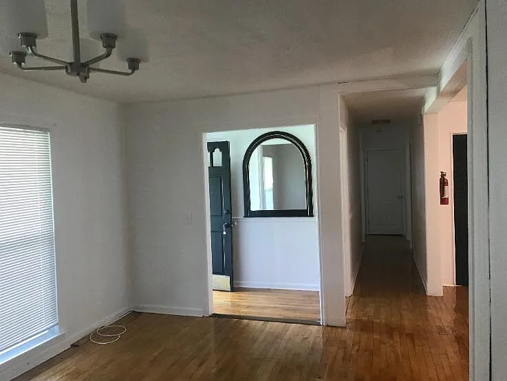 111 Lionel Ln #B — Photo 2