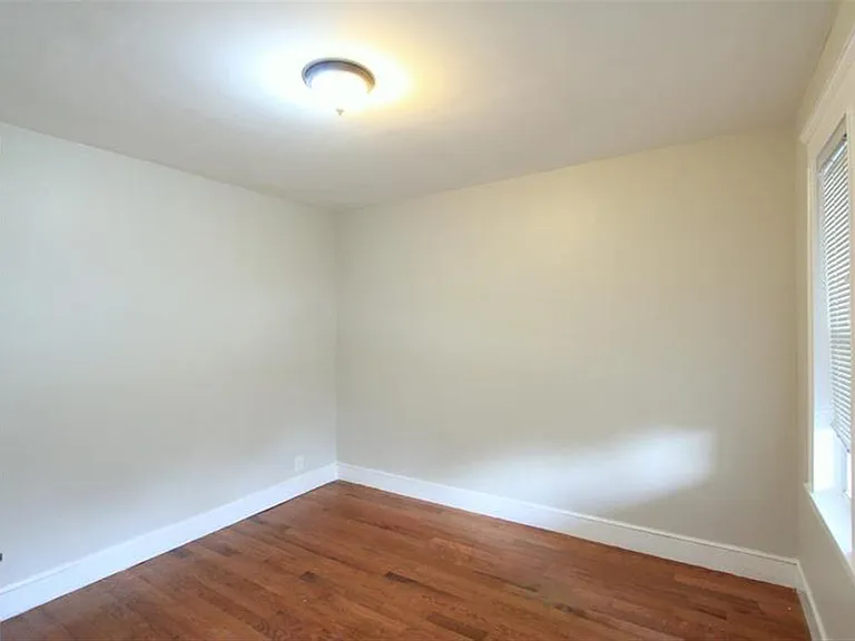 113 Yale St — Photo 15