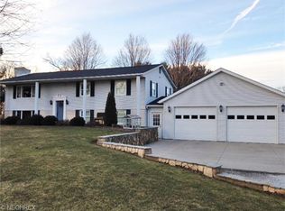 25034 Ridge Rd, East Rochester, OH 44625