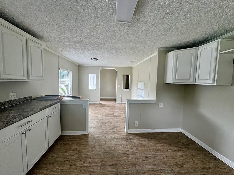 7616 Coach Park Dr — Photo 6