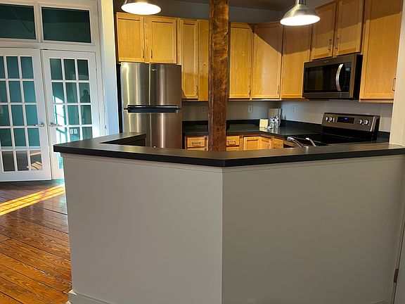 2nd image of 415 N Prince St APT 406