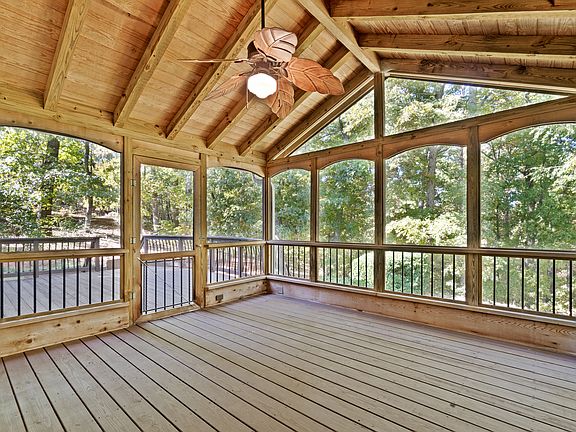 5th image of 4709 Outlook Way NE