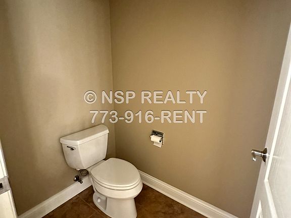 4th image of 2-420 Itasca Pl #322