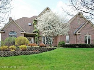 3276 Oak Knoll Rd, Carpentersville, IL 60110